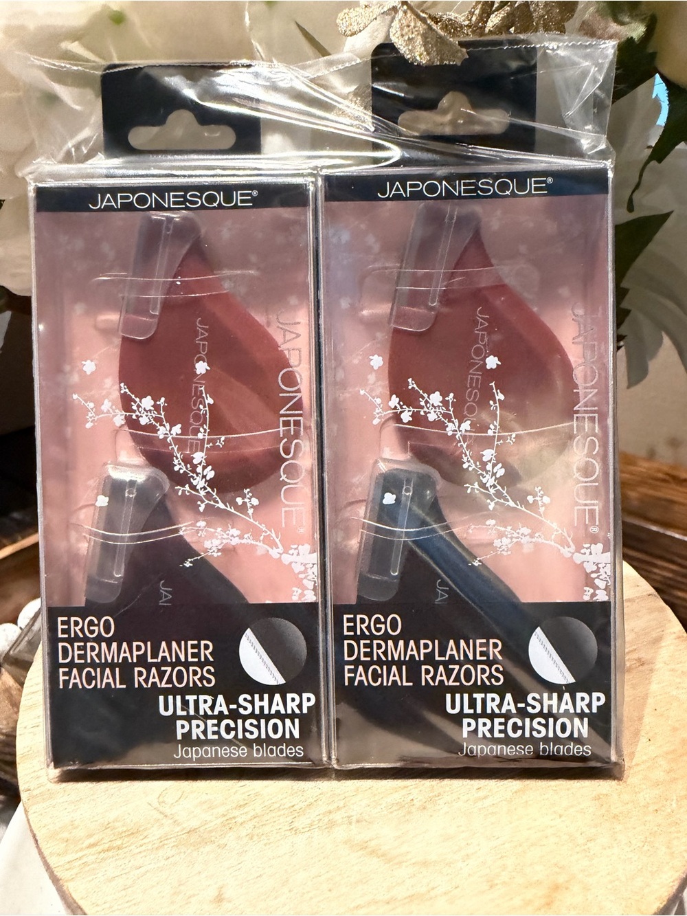 Japonesque Ergo Dermaplaner facial razors 2 packs of 2 sealed in box
